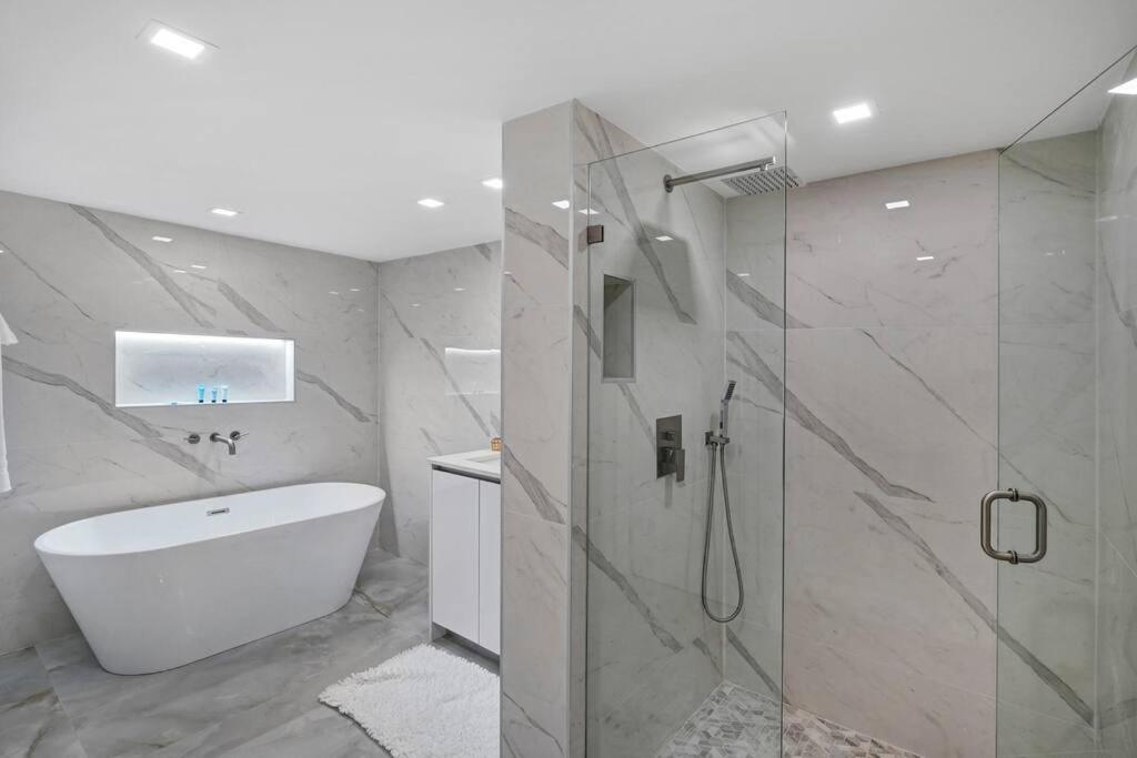 Apartamento Of Dreams! Renovated With Water & Park Views Miami
